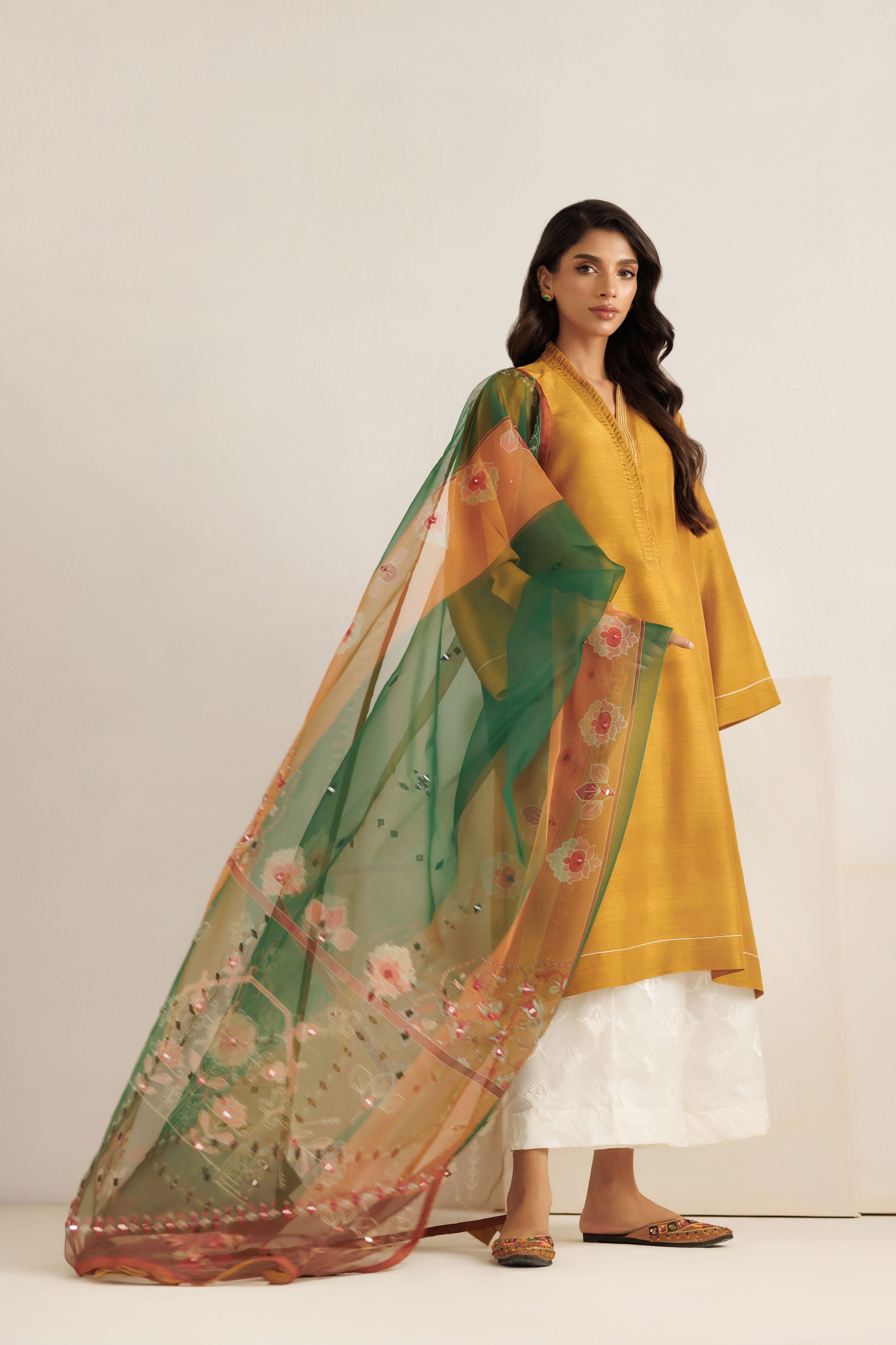 Suhana dupatta