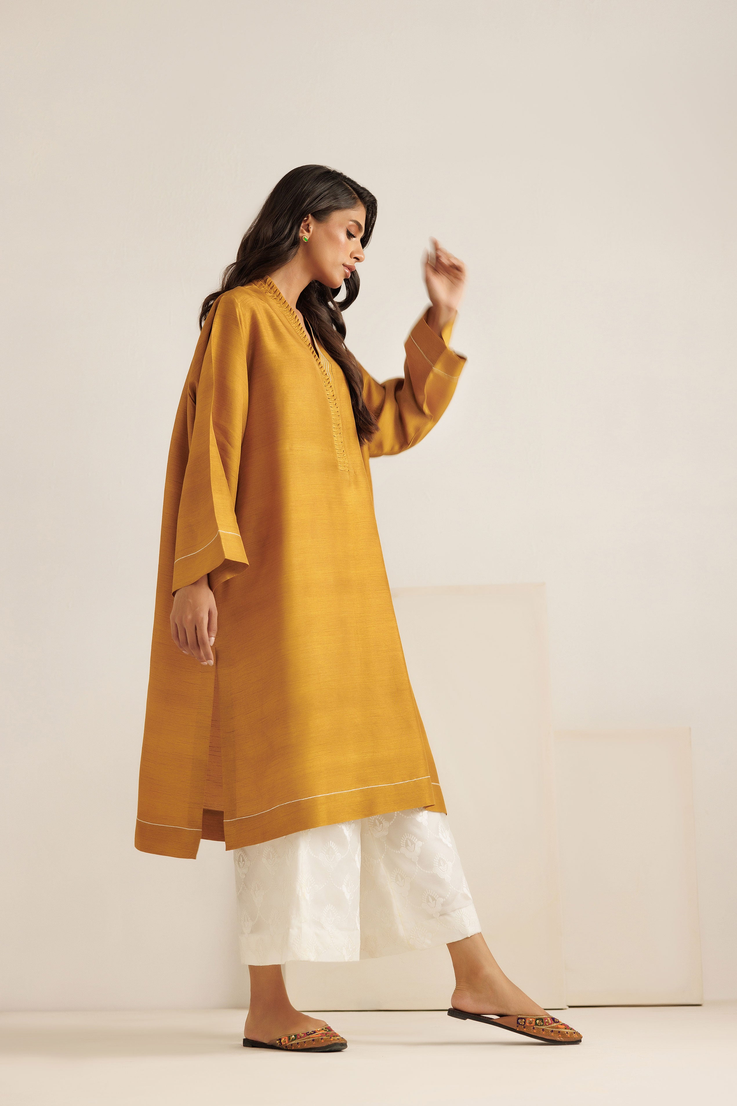 Suhana kurta