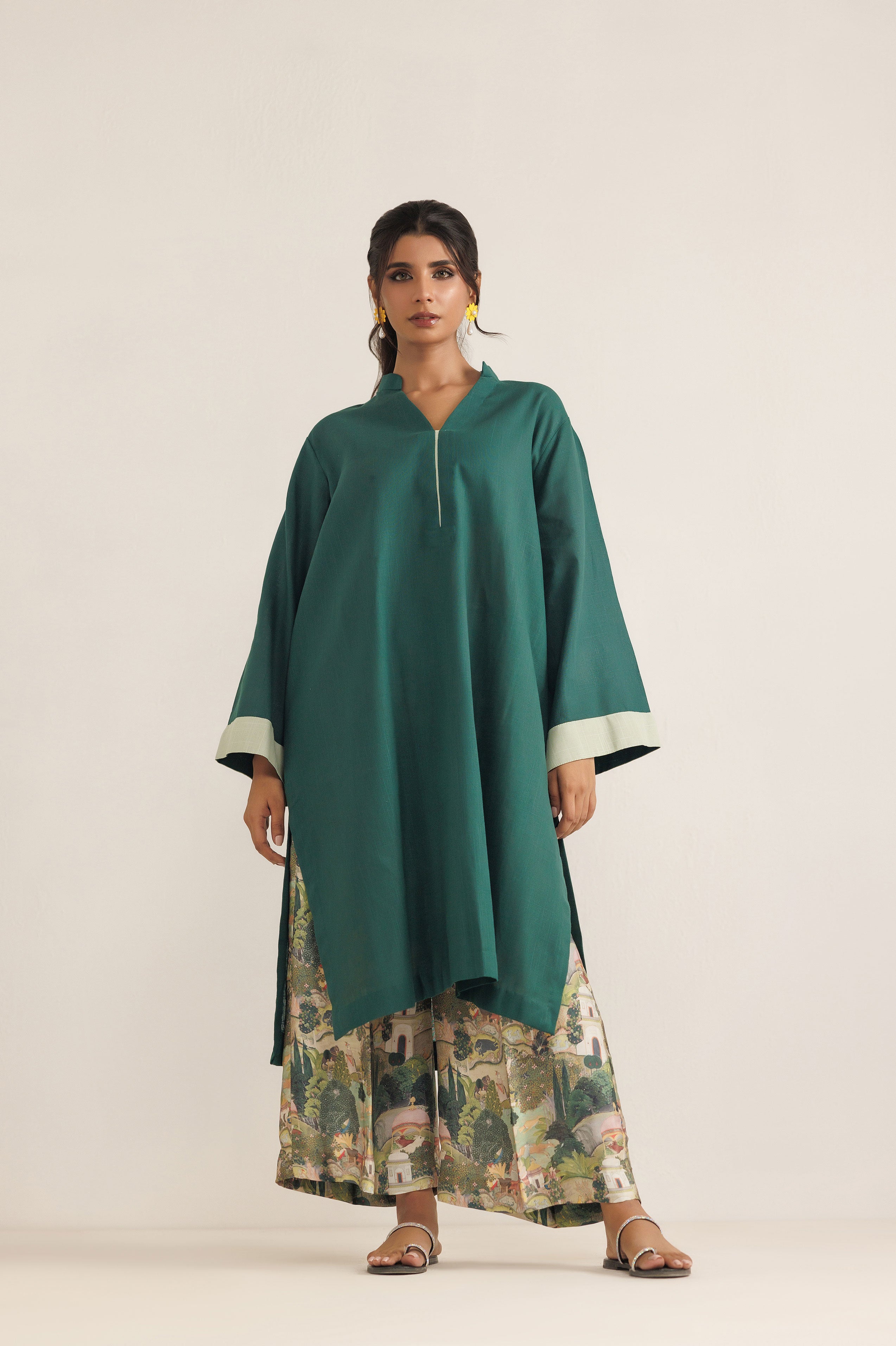 Dana Kurta