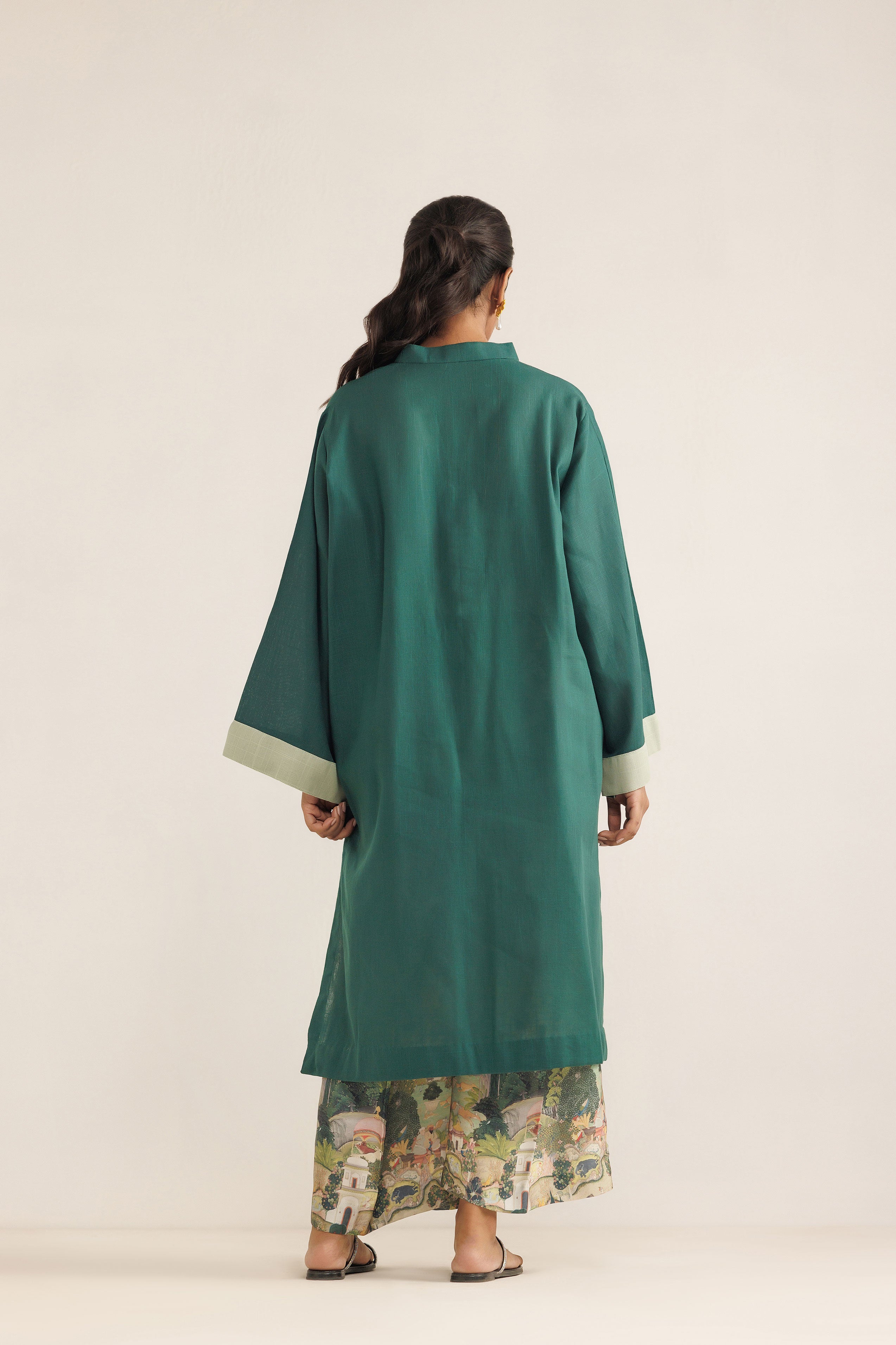 Dana Kurta