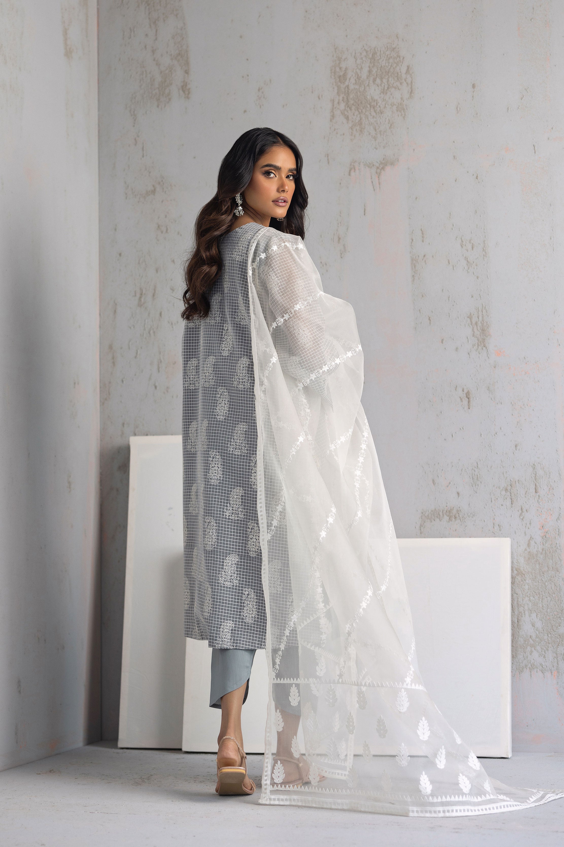 Warda dupatta