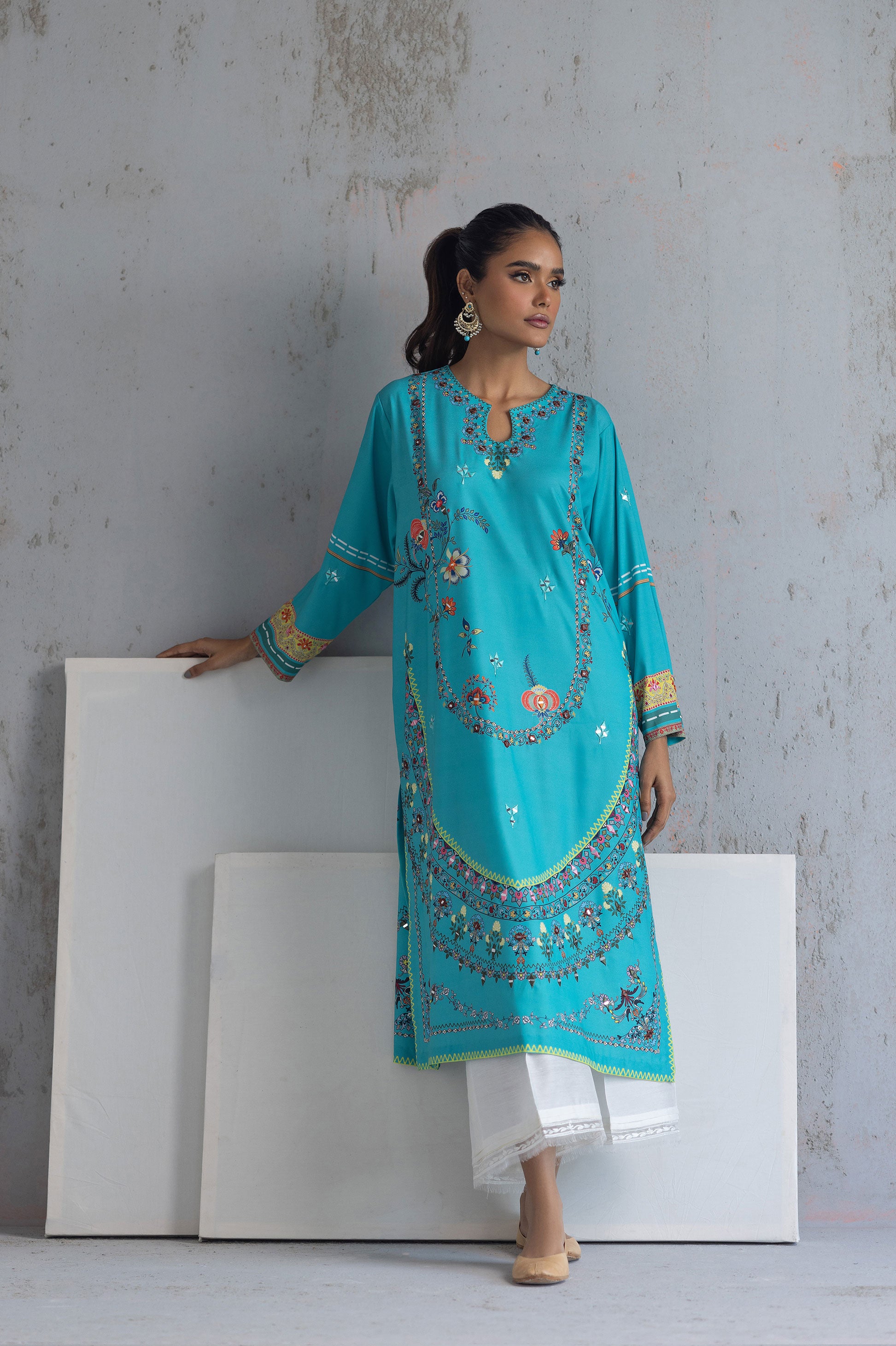 Misbah Kurta